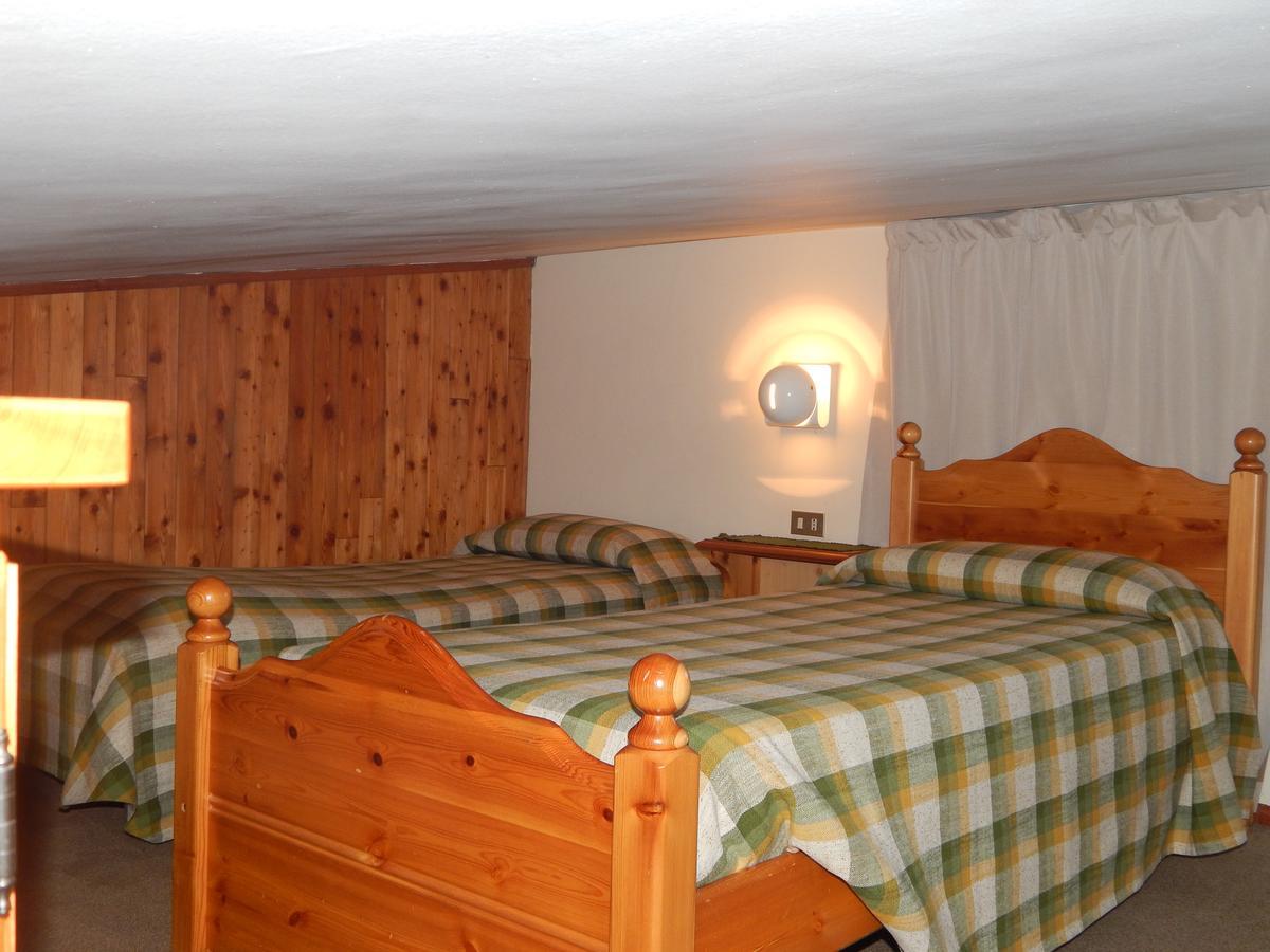 Hotel Valdotain Вилньов Екстериор снимка